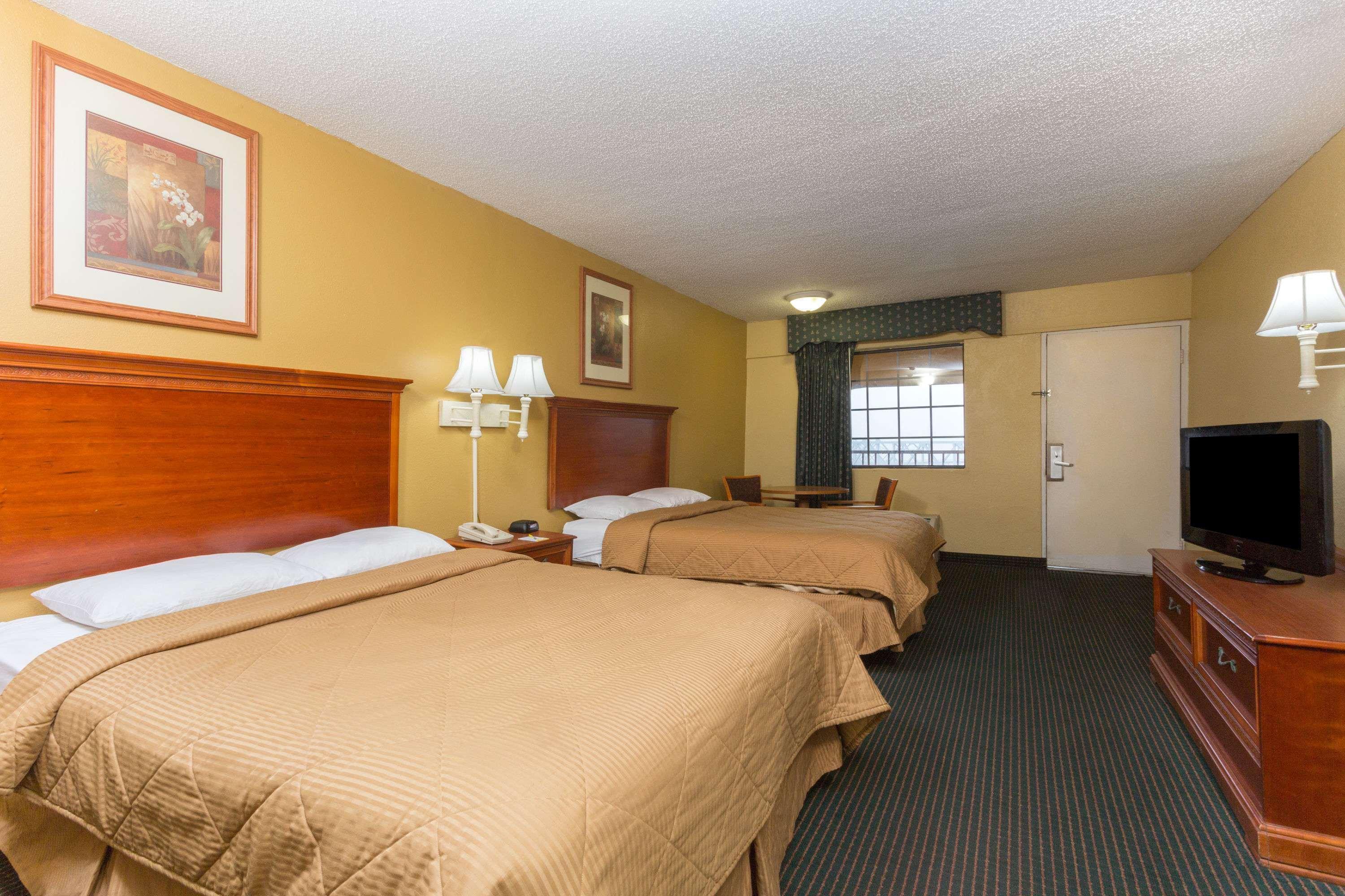 Days Inn & Suites By Wyndham Vicksburg Buitenkant foto