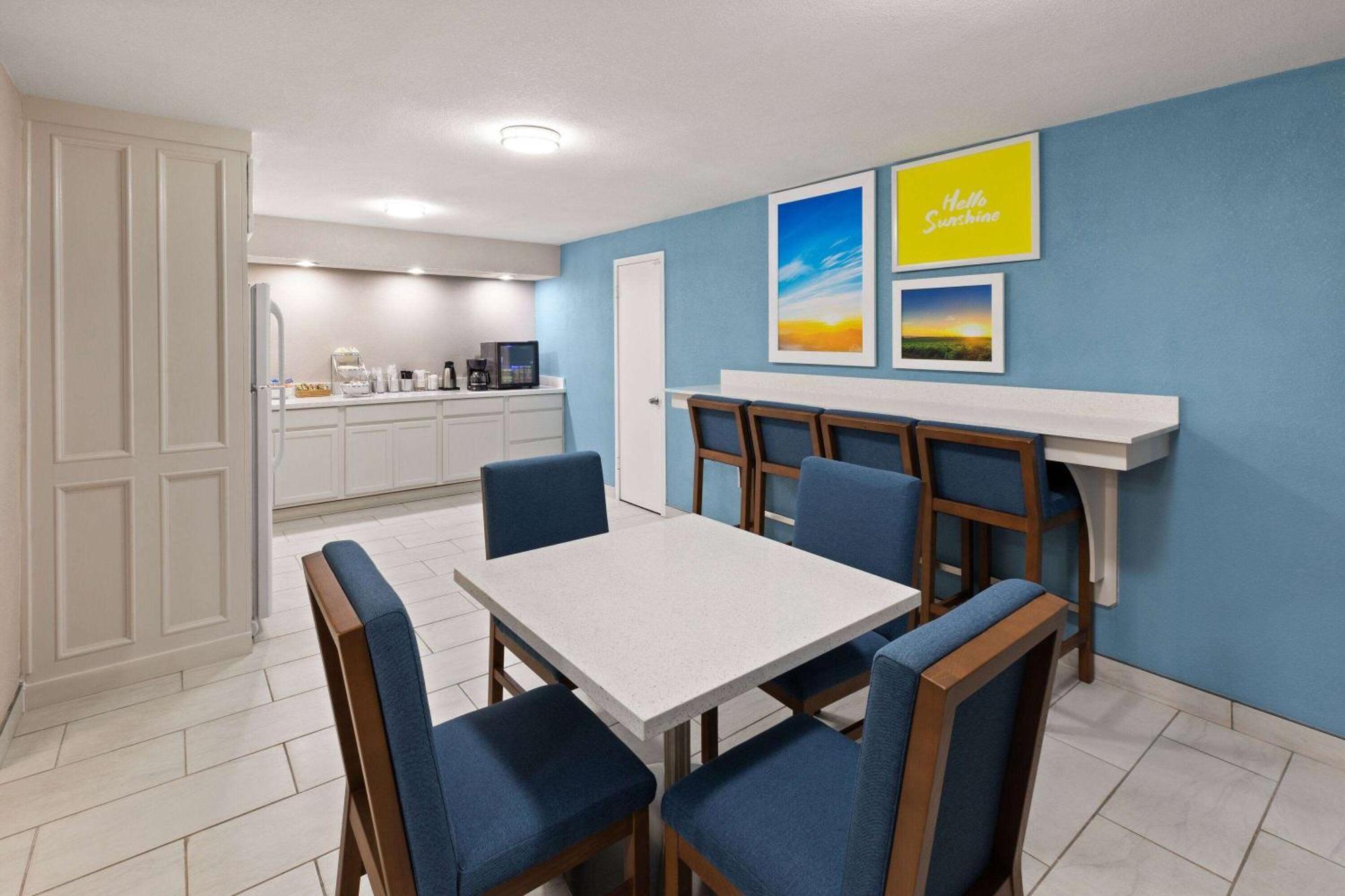 Days Inn & Suites By Wyndham Vicksburg Buitenkant foto
